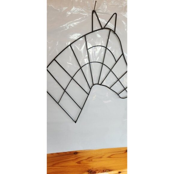 WIRE HORSE HEAD Wreath Frame heavy duty for Christmas or Country Western Decor - Picture 2 of 4